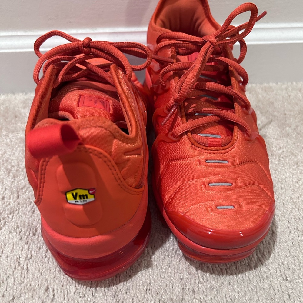 Women’s Nike Vapor Max Sneakers - Picture 5 of 5